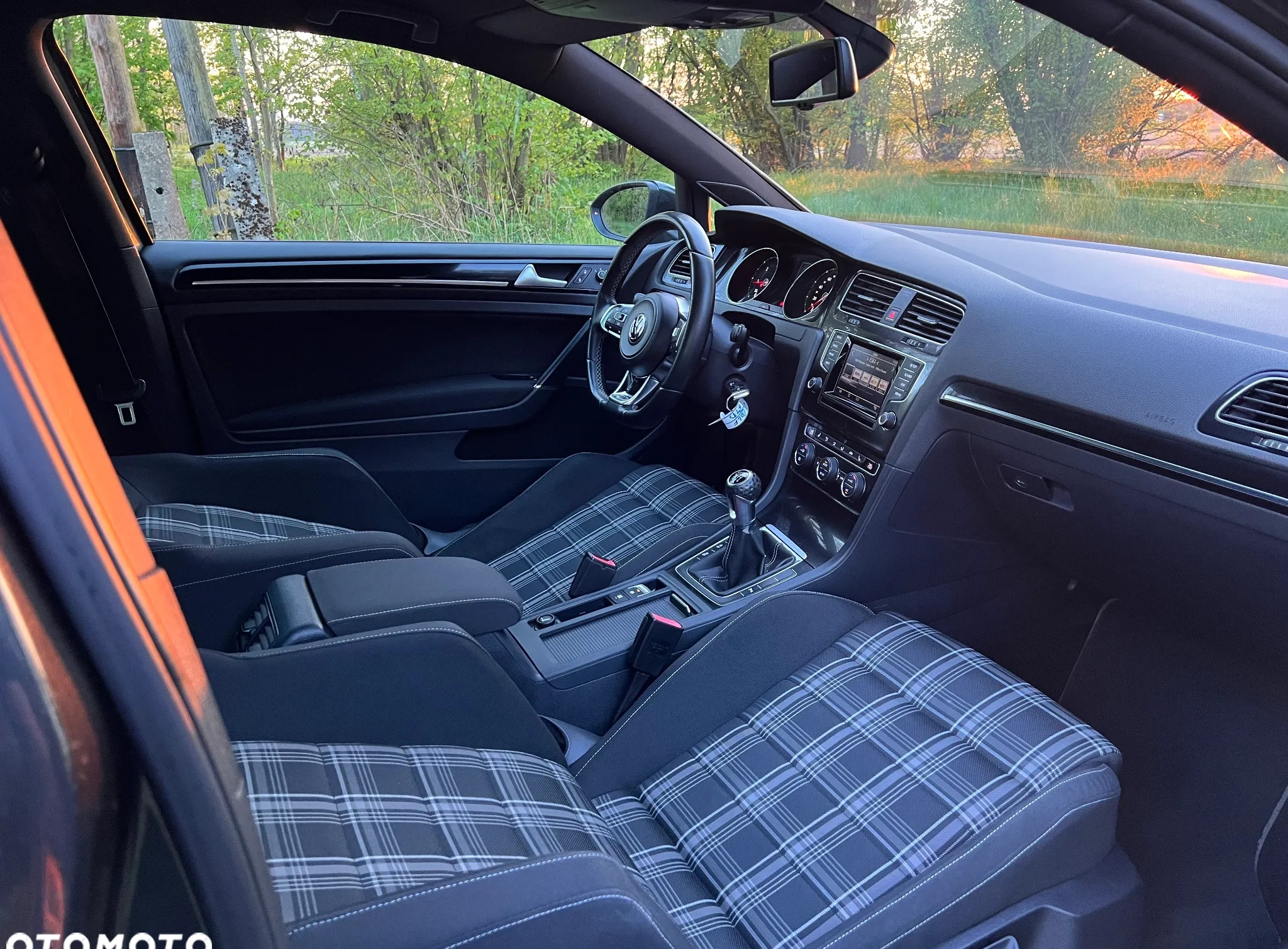 Volkswagen Golf cena 48499 przebieg: 219999, rok produkcji 2014 z Olecko małe 211